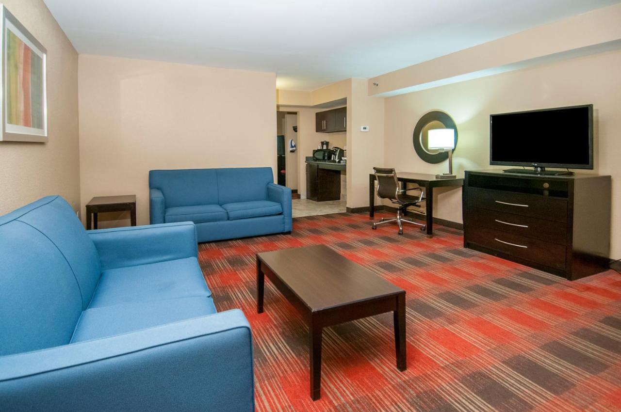 Holiday Inn Express & Suites Jackson Downtown - Coliseum By Ihg מראה חיצוני תמונה