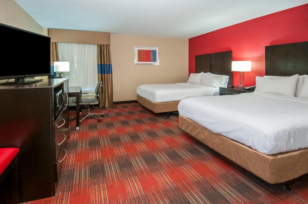 Holiday Inn Express & Suites Jackson Downtown - Coliseum By Ihg מראה חיצוני תמונה
