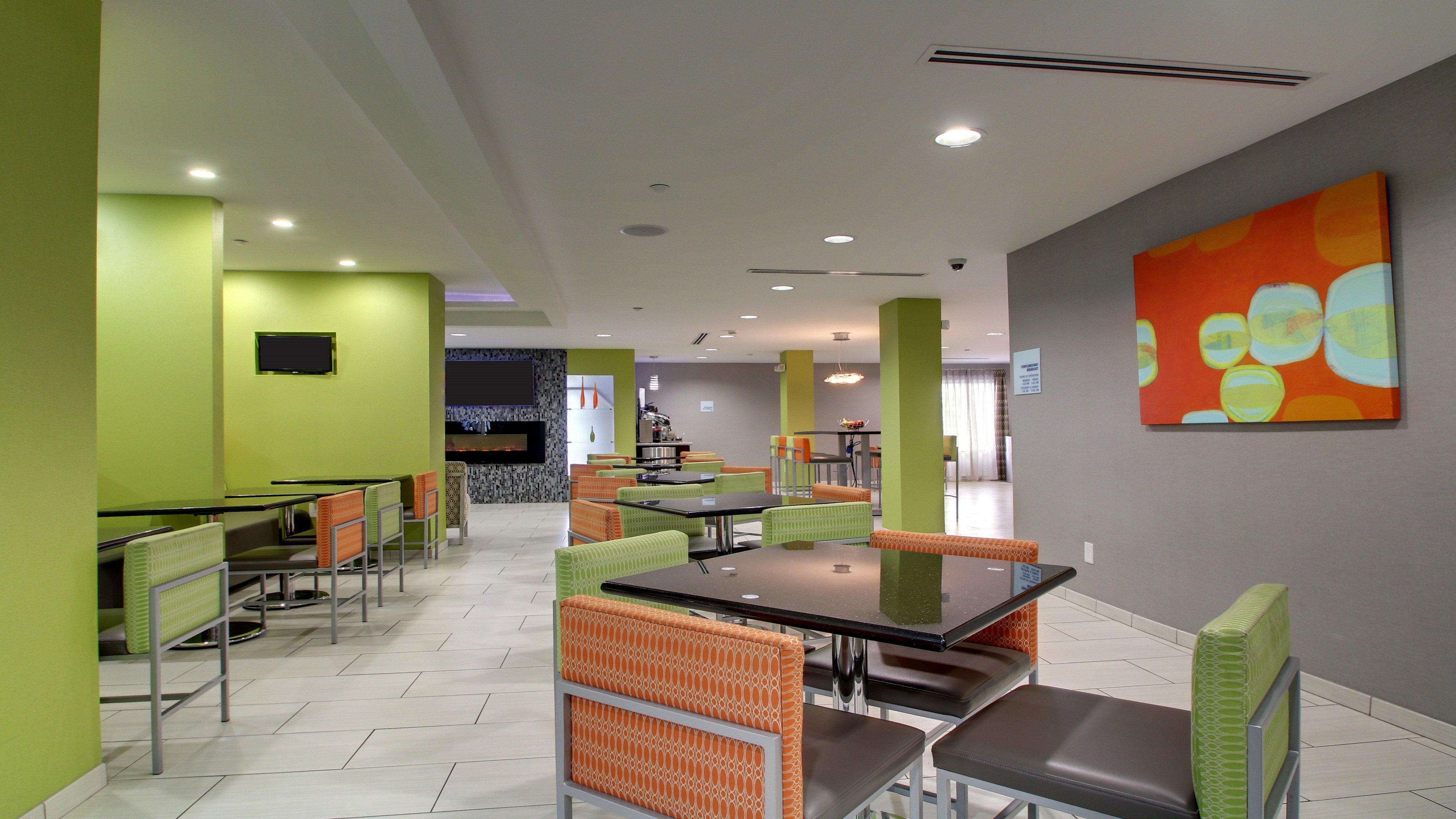 Holiday Inn Express & Suites Jackson Downtown - Coliseum By Ihg מראה חיצוני תמונה