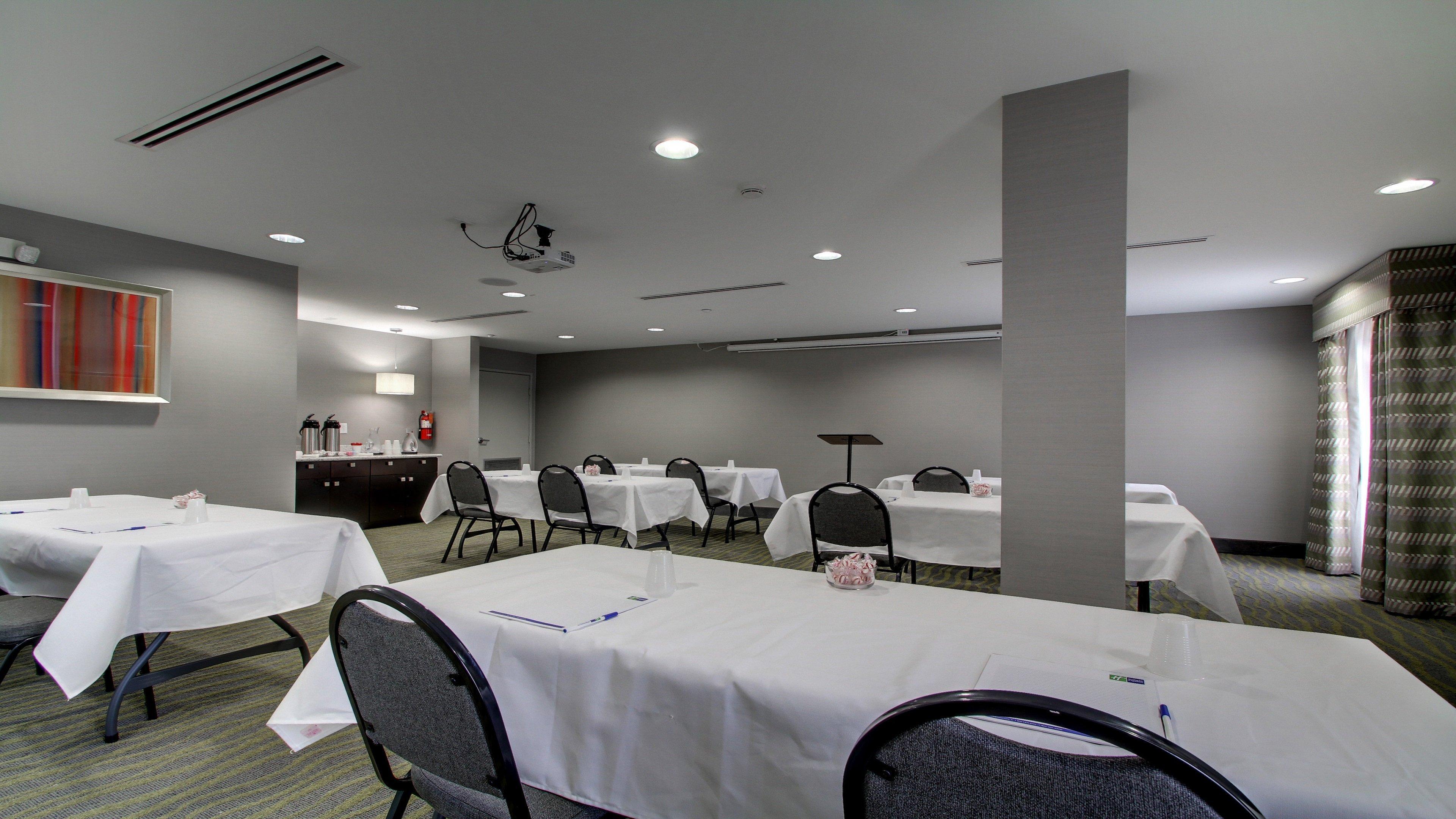 Holiday Inn Express & Suites Jackson Downtown - Coliseum By Ihg מראה חיצוני תמונה