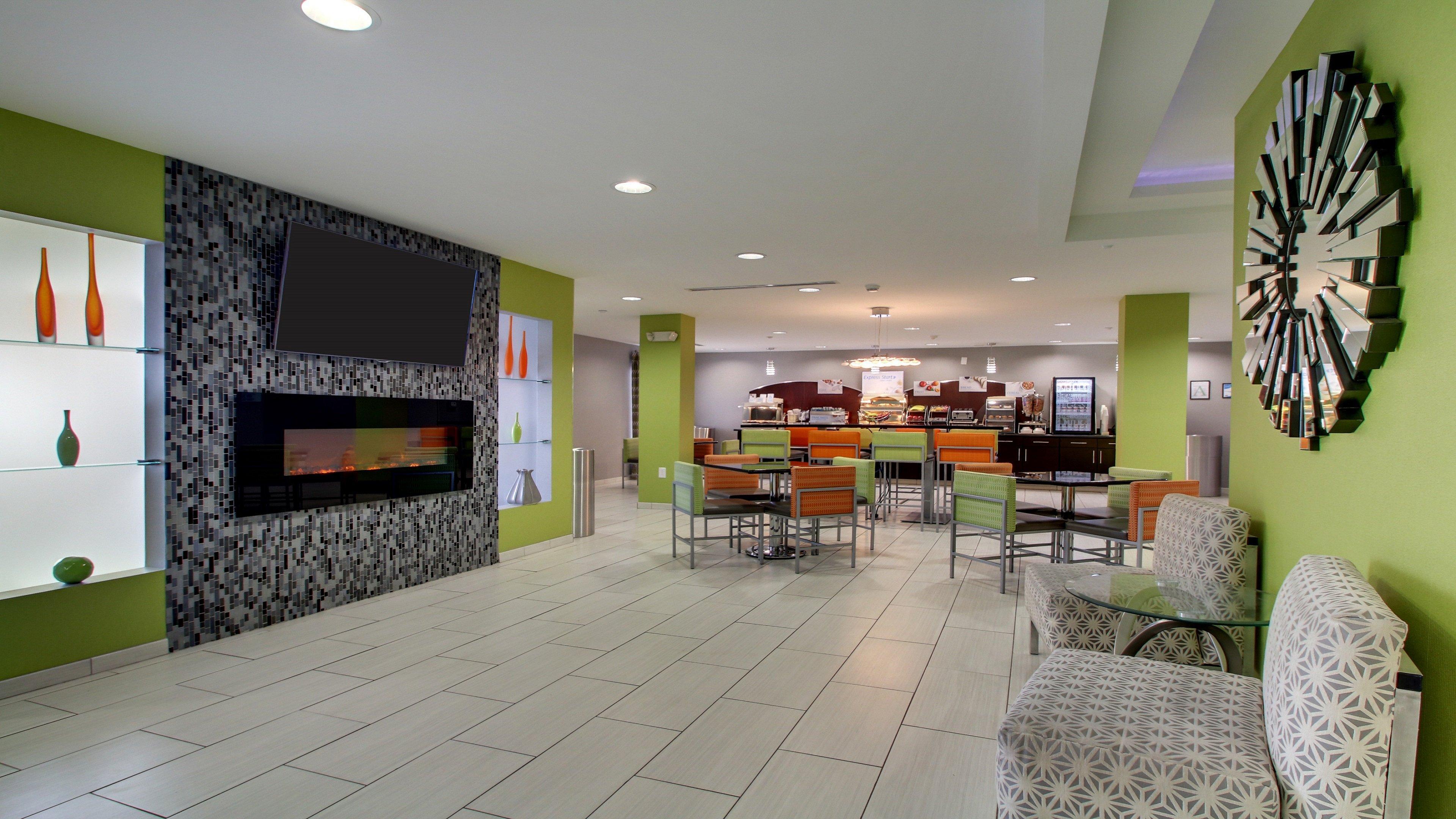 Holiday Inn Express & Suites Jackson Downtown - Coliseum By Ihg מראה חיצוני תמונה
