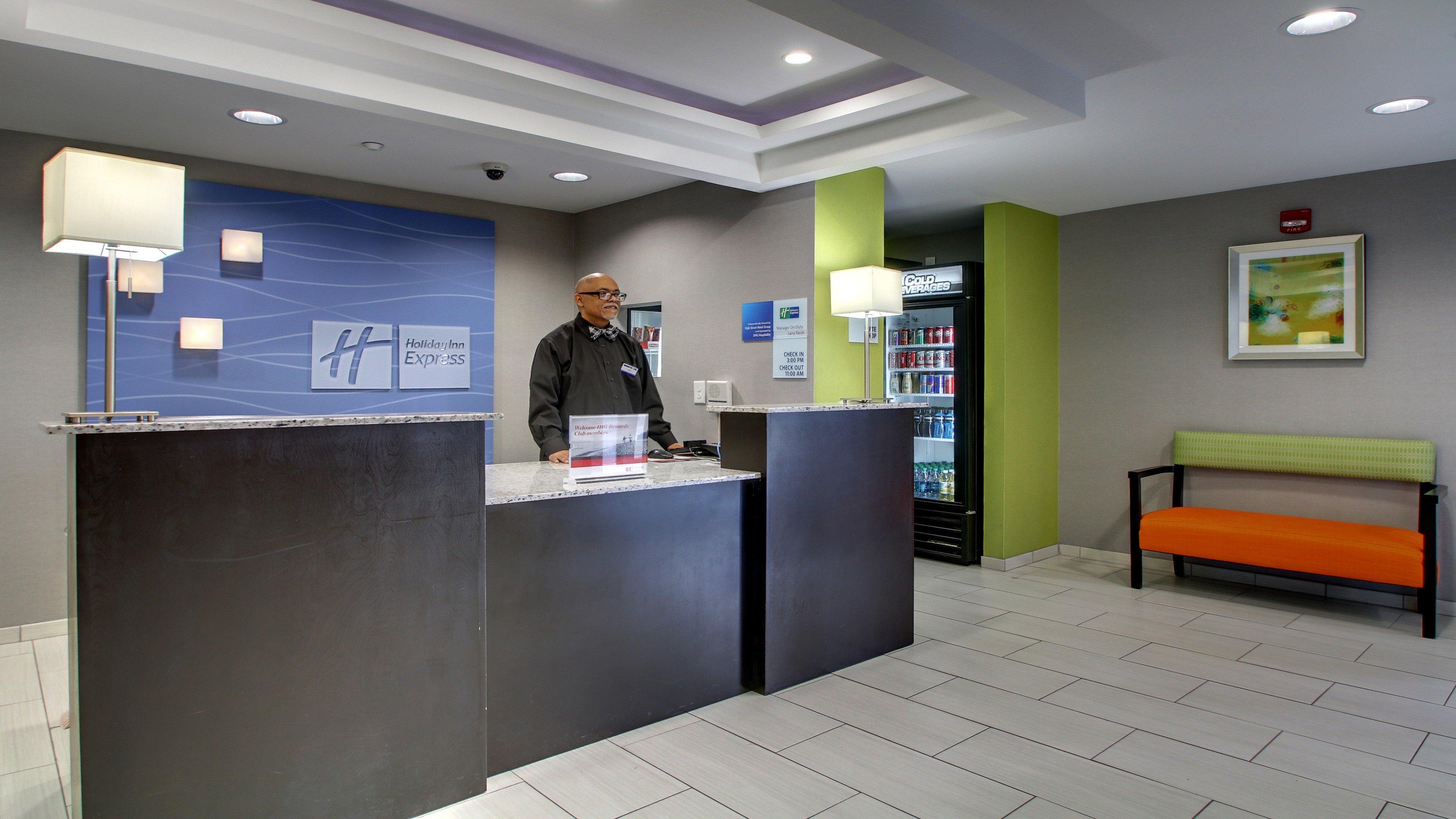 Holiday Inn Express & Suites Jackson Downtown - Coliseum By Ihg מראה חיצוני תמונה