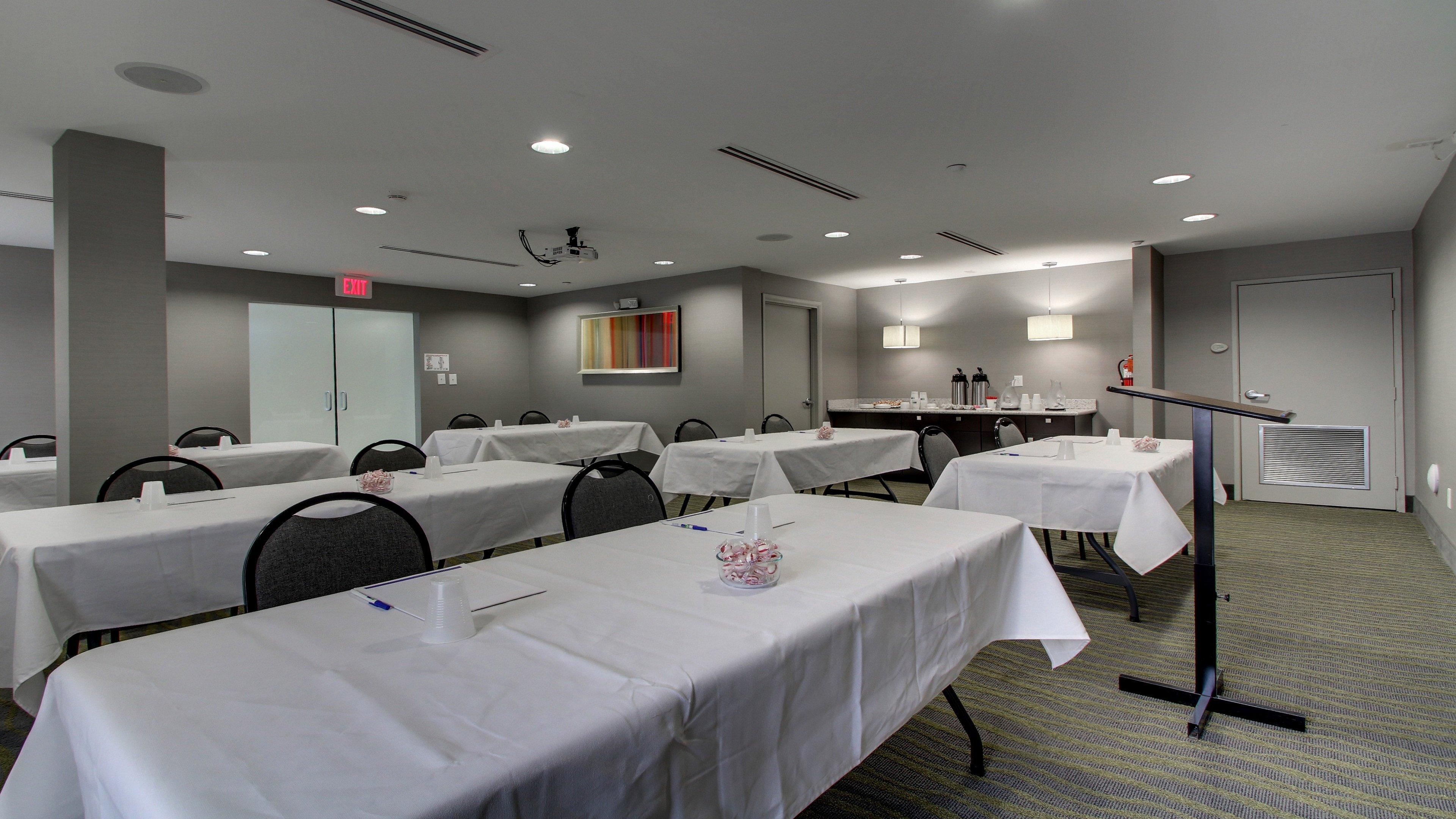 Holiday Inn Express & Suites Jackson Downtown - Coliseum By Ihg מראה חיצוני תמונה